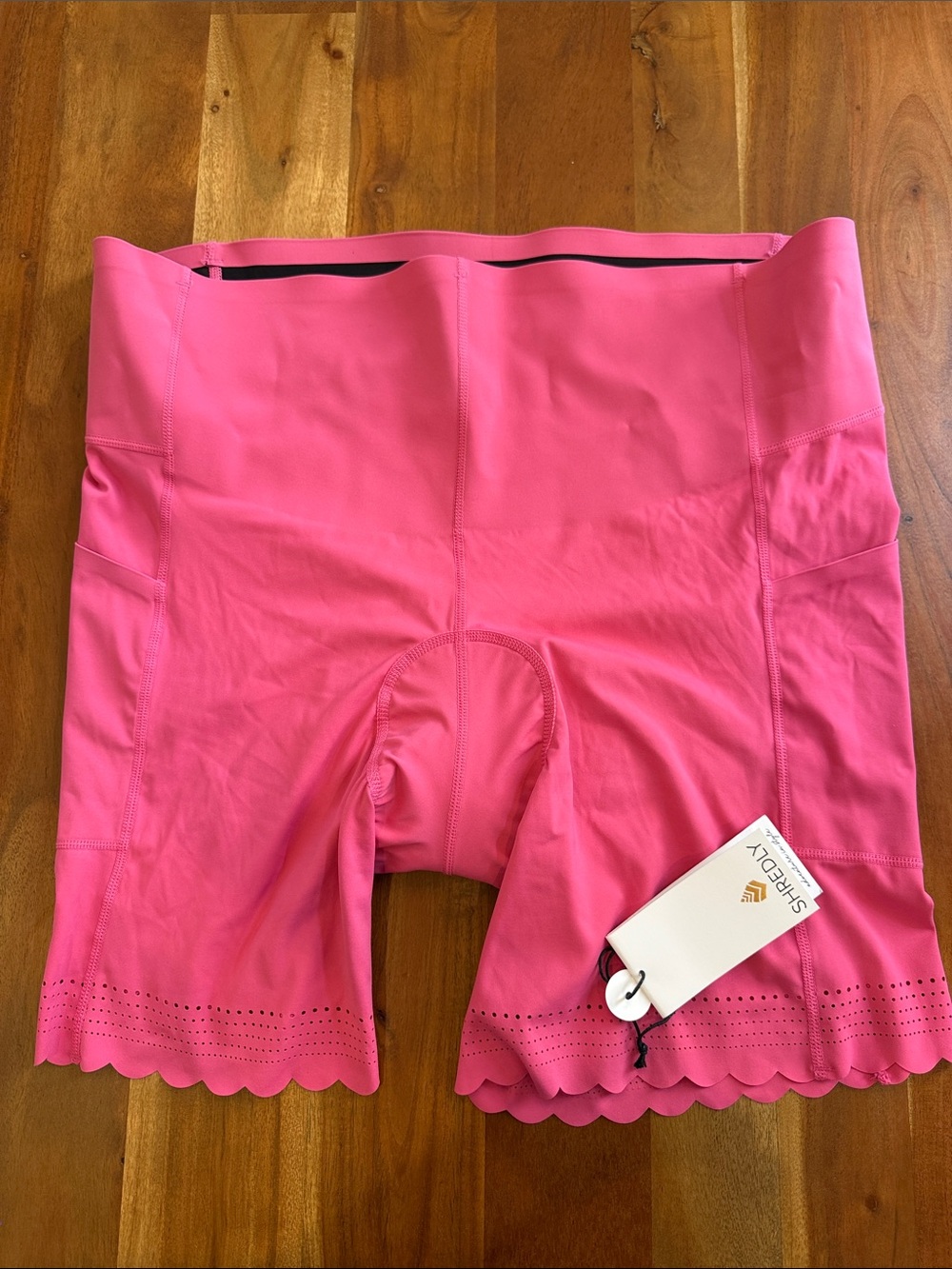 NWT Women's Pink Scallop Hem Compression Shredly Bike Shorts
